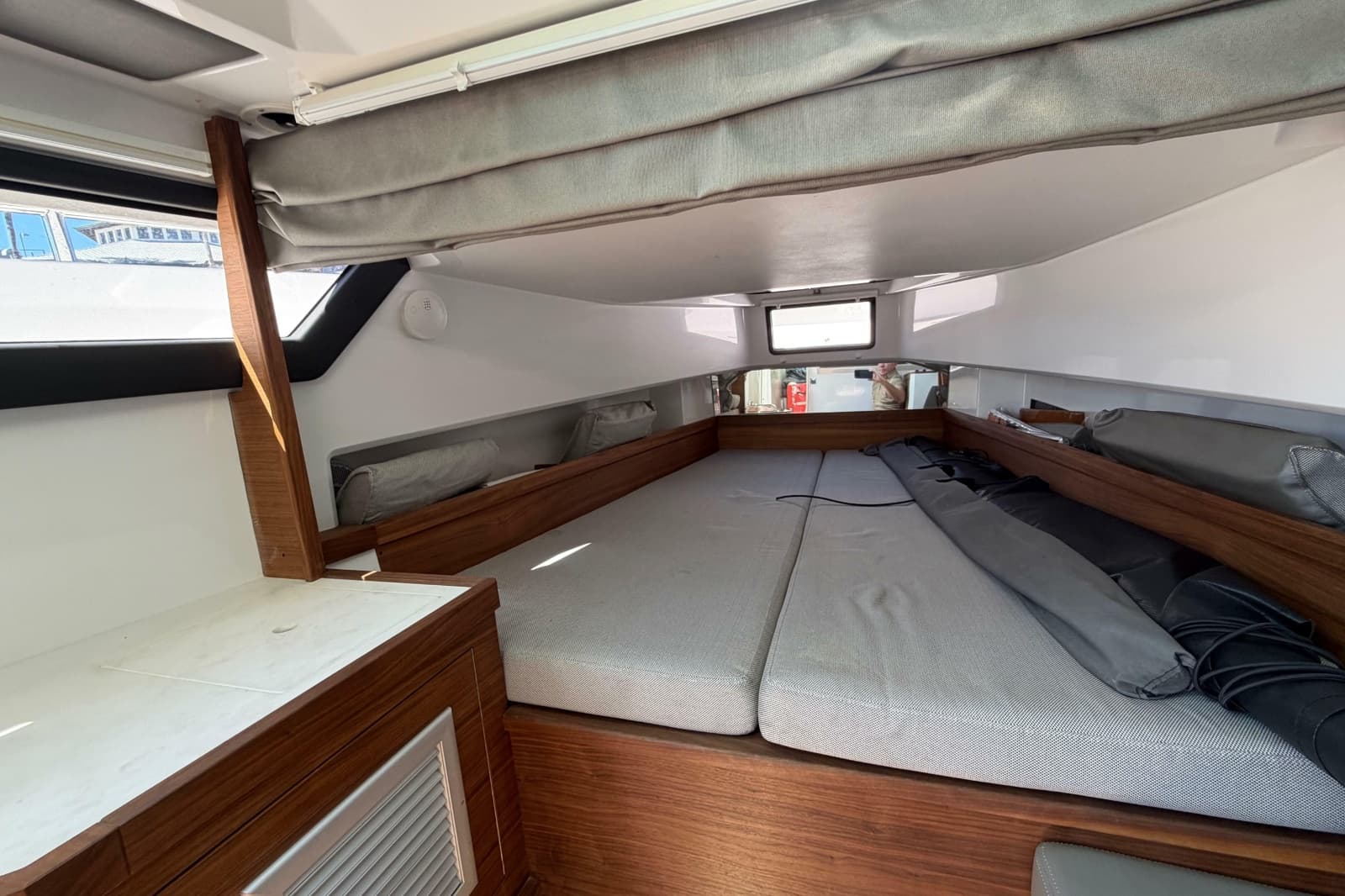 2018 Axopar 37 Cabin