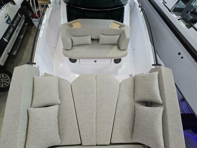 2026 Axopar Cross Cabin - Photo 51