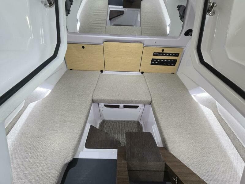 2026 Axopar Cross Cabin - Photo 41