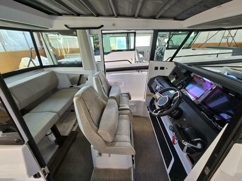 2026 Axopar Cross Cabin - Photo 15