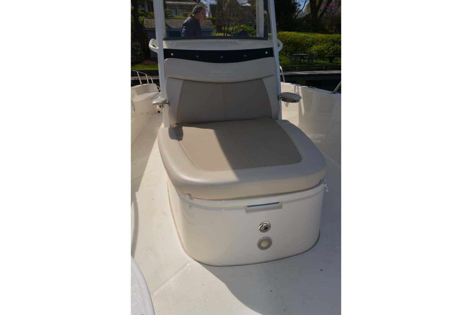 2021 Boston Whaler 270 Dauntless