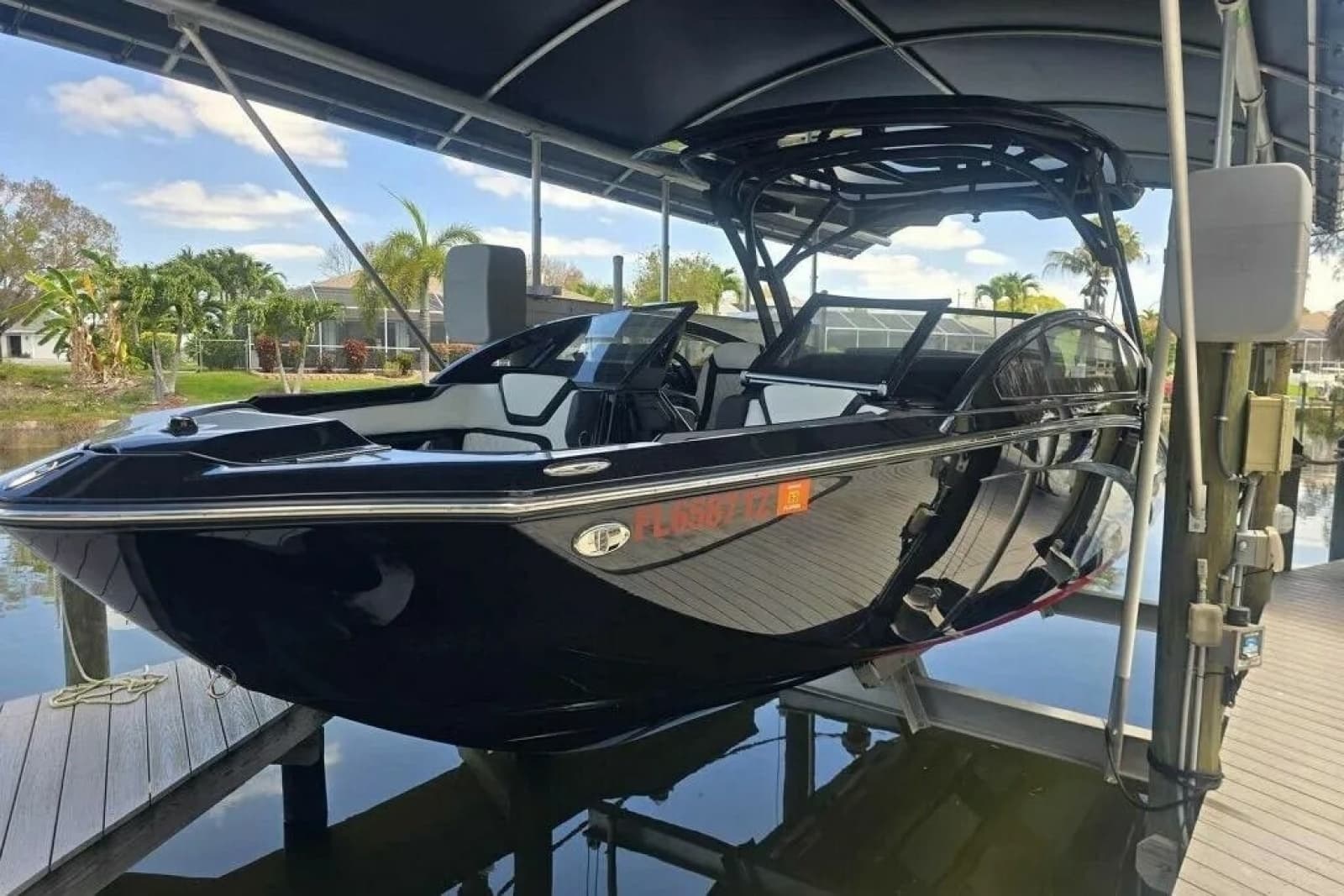 2025 Yamaha Boats 275SD - Photo 2