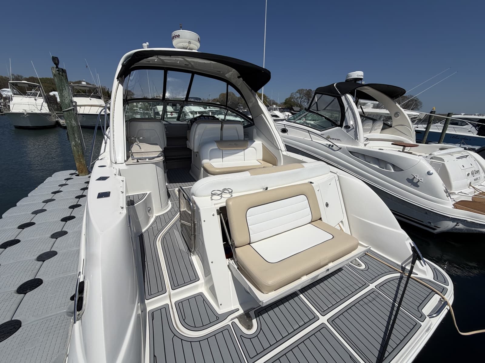 2008 Sea Ray 330 Sundancer - Photo 3