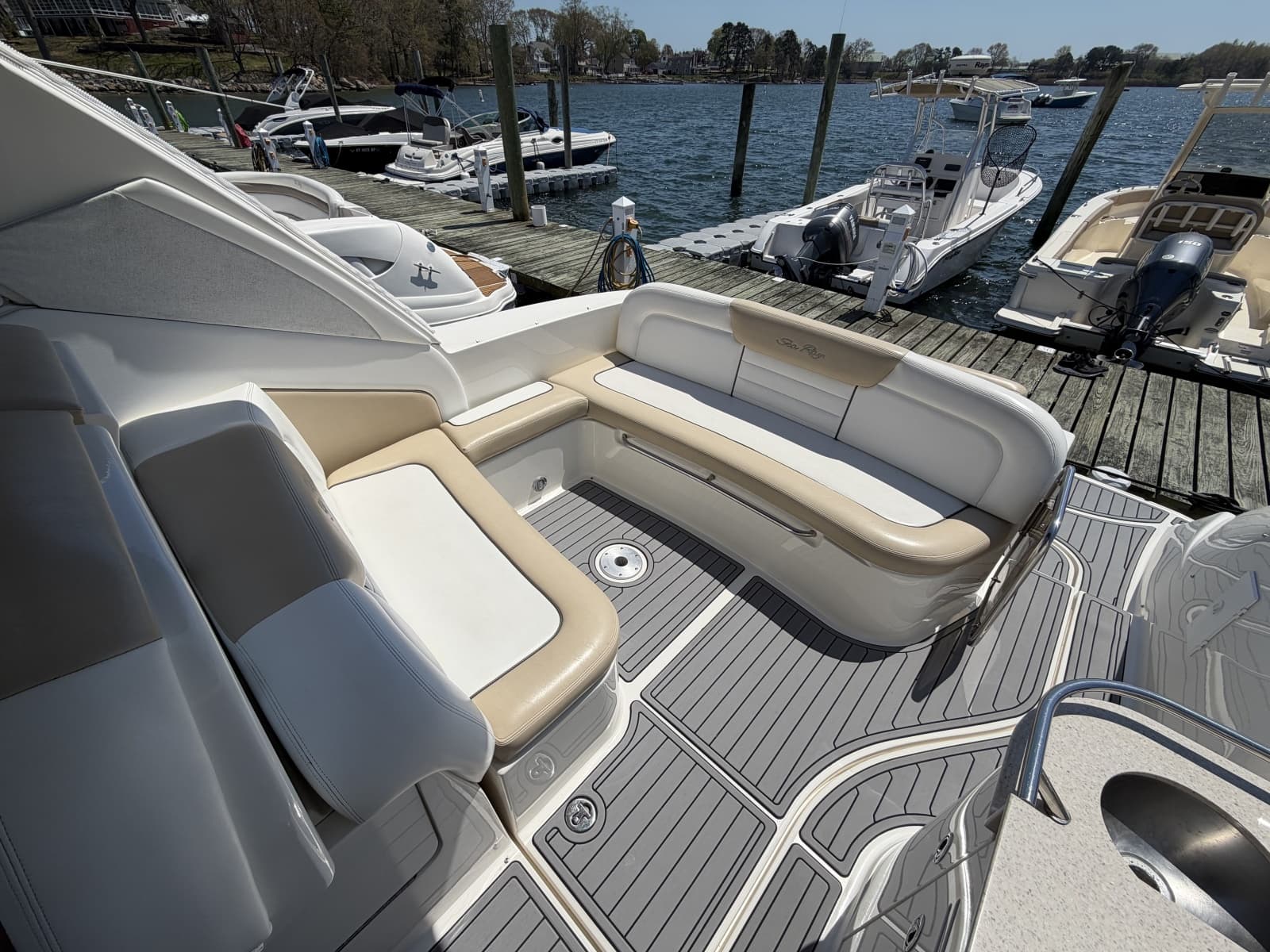 2008 Sea Ray 330 Sundancer - Photo 5