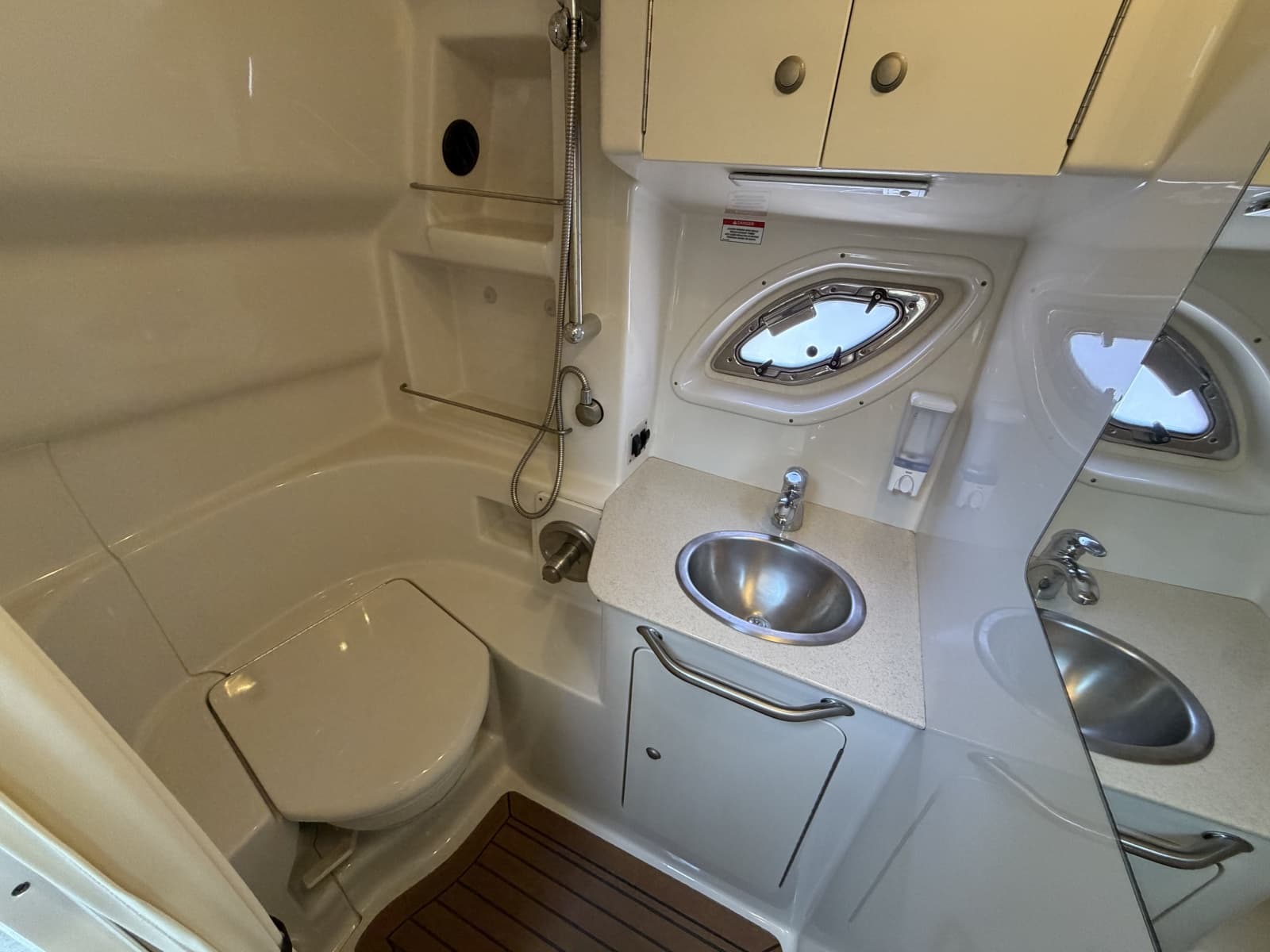 2008 Sea Ray 330 Sundancer - Photo 20
