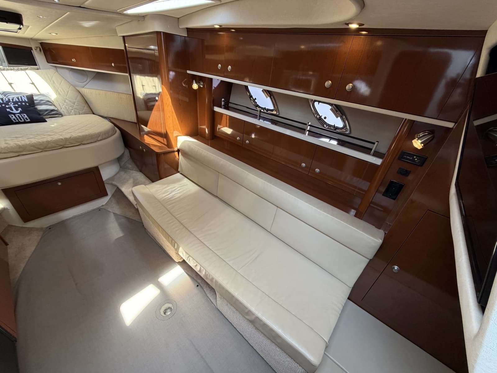 2008 Sea Ray 330 Sundancer - Photo 13