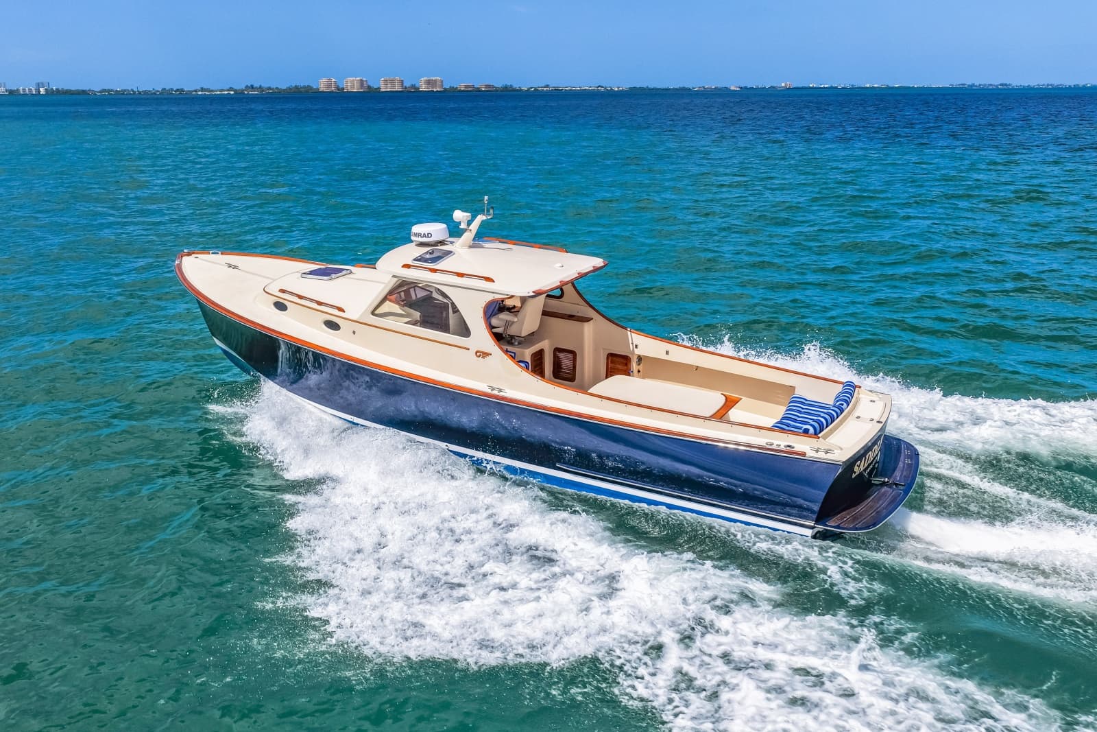 1998 36 Hinckley Picnic Boat Running Shot