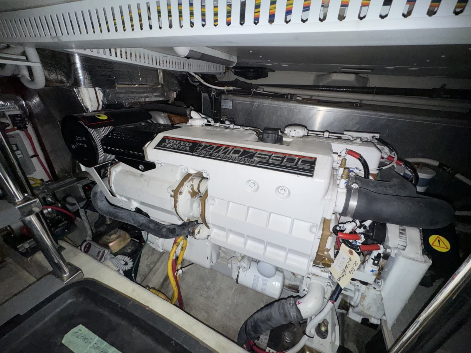 2004 Carver 466 Motor Yacht