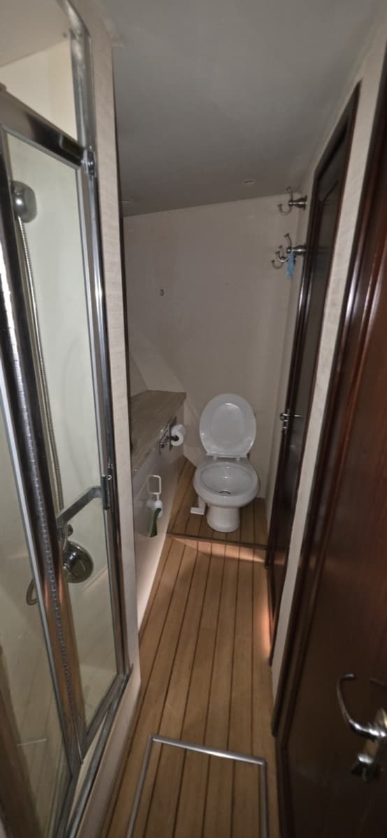 1989 Hatteras 52 Convertible