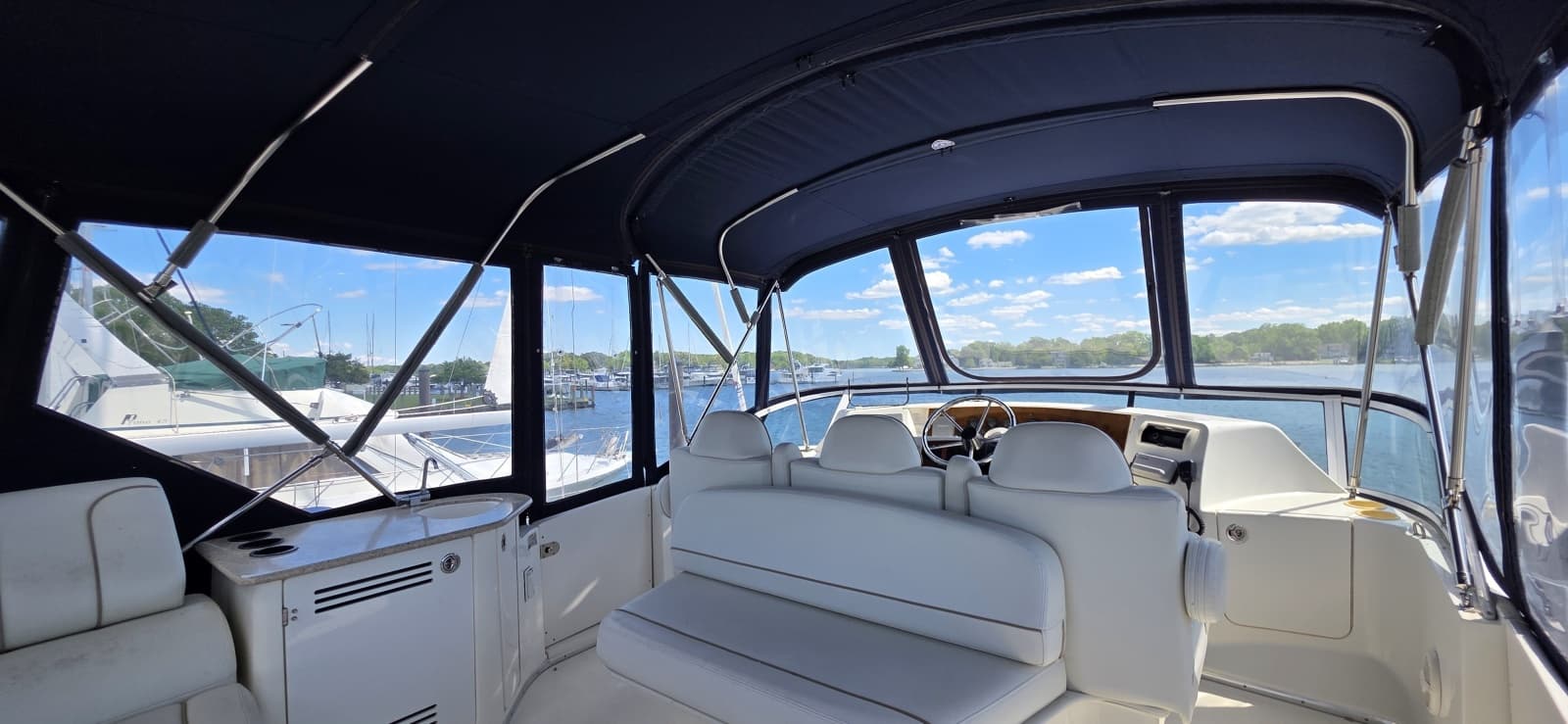 2006 Silverton 39 Motor Yacht - Photo 10