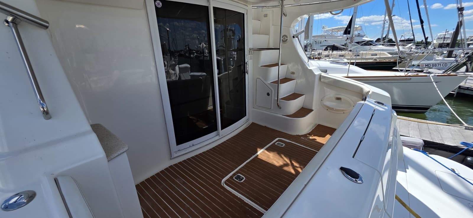 2006 Silverton 39 Motor Yacht - Photo 8