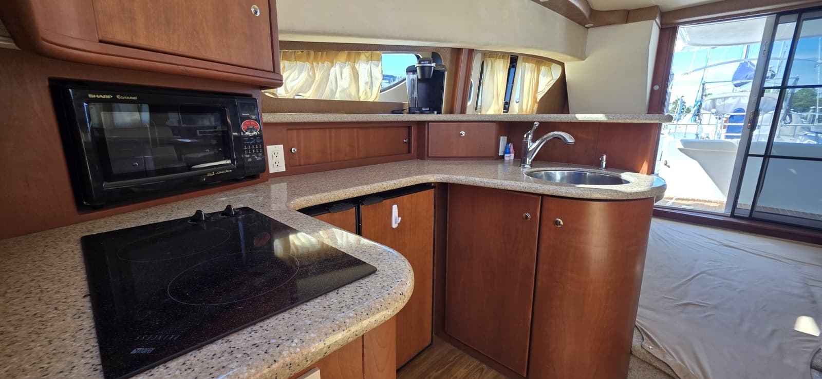 2006 Silverton 39 Motor Yacht - Photo 29