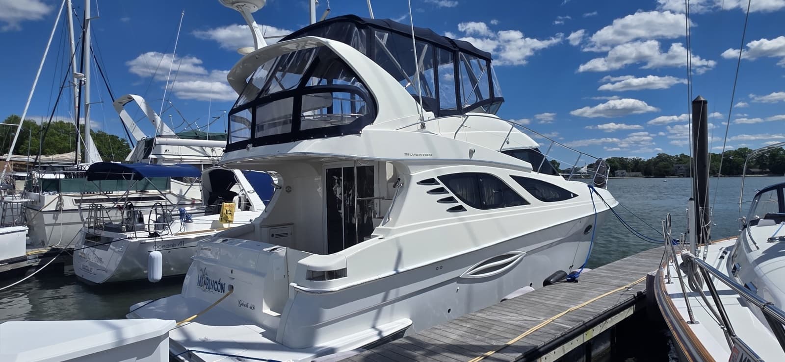 2006 Silverton 39 Motor Yacht - Photo 2