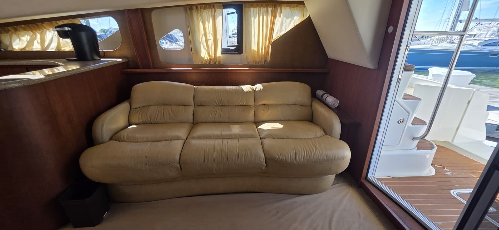 2006 Silverton 39 Motor Yacht - Photo 27