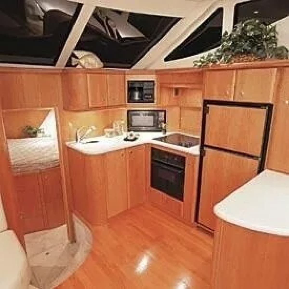 2006 Silverton 39 Motor Yacht - Photo 5