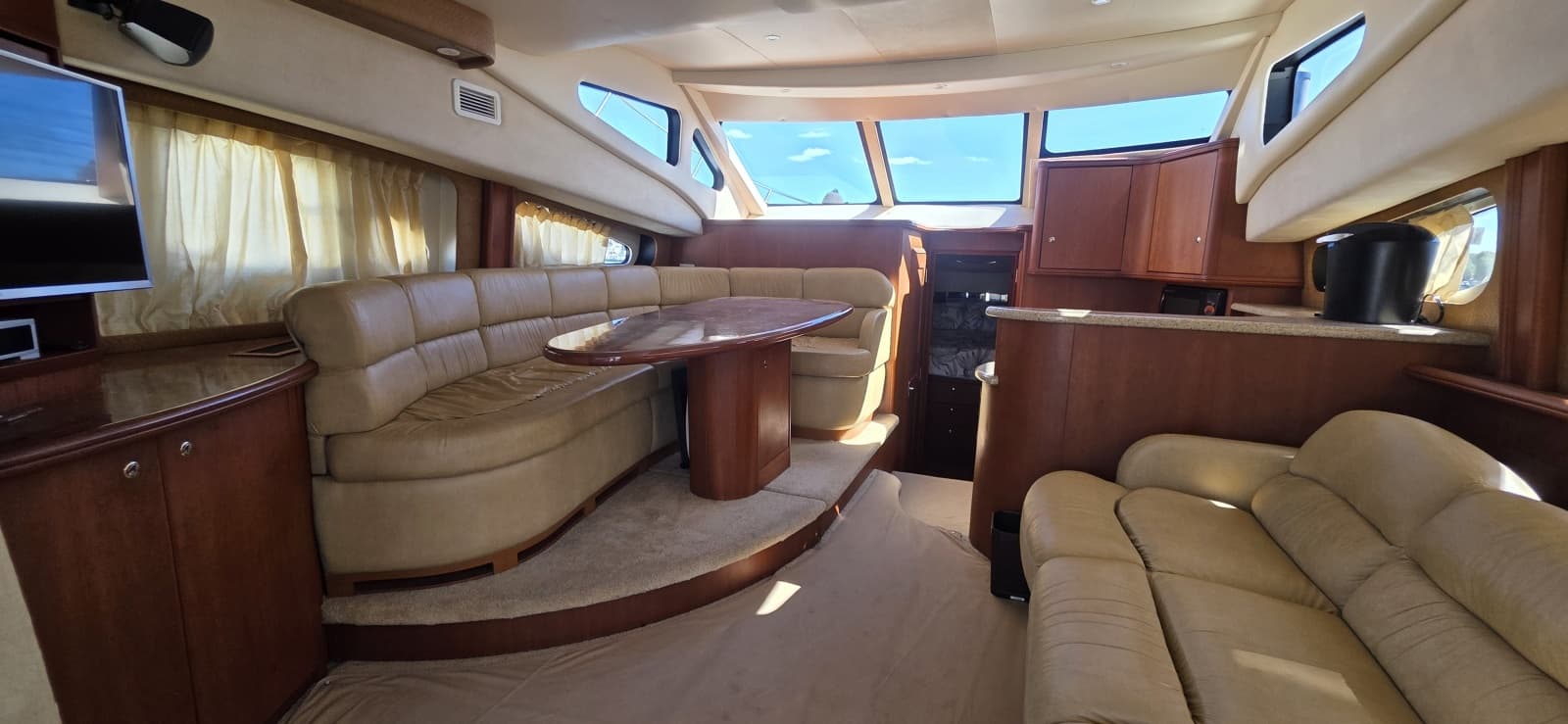 2006 Silverton 39 Motor Yacht - Photo 24