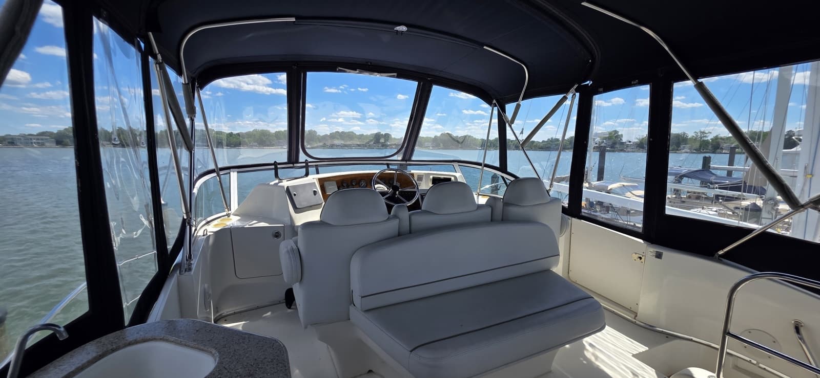 2006 Silverton 39 Motor Yacht - Photo 11
