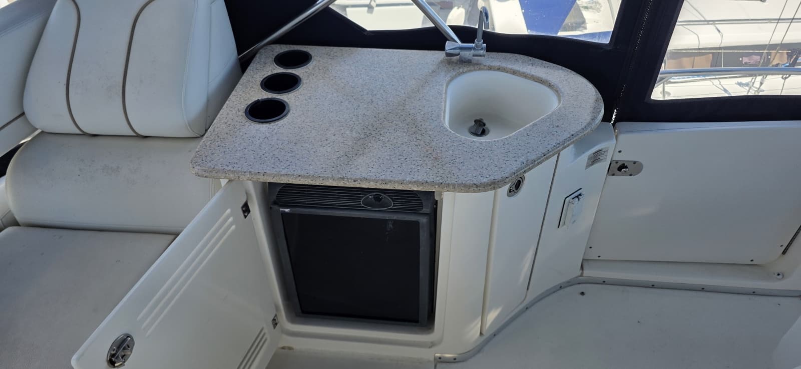 2006 Silverton 39 Motor Yacht - Photo 19