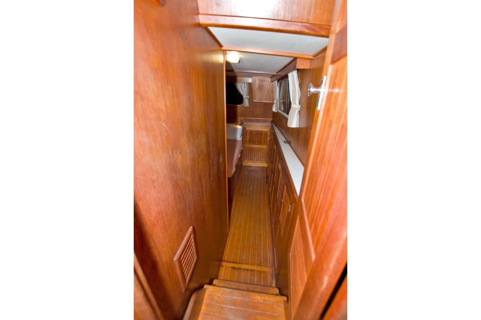 1999 Monk 36 Trawler - Photo 45