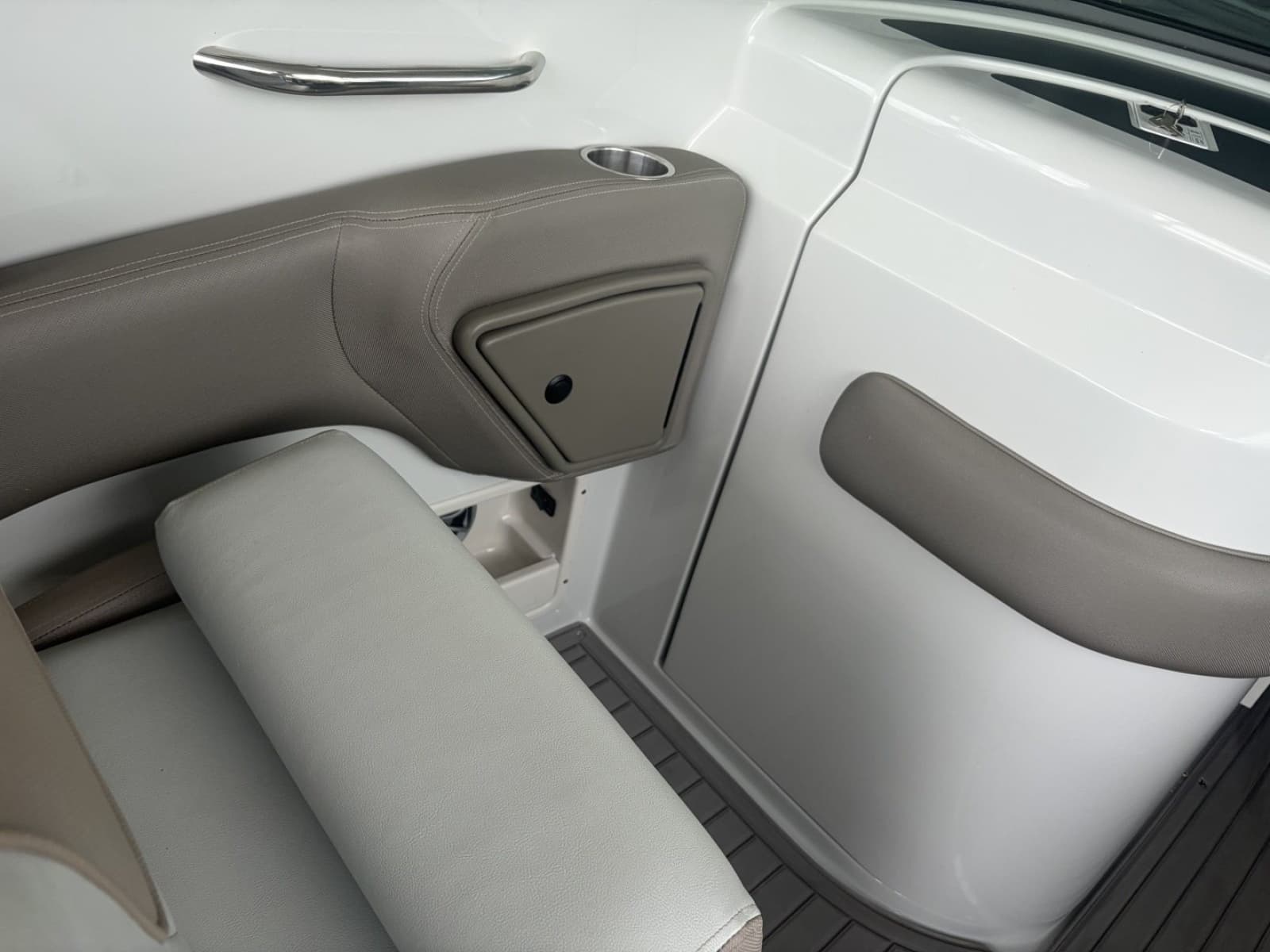 2018 Crownline Eclipse E30 - Photo 65