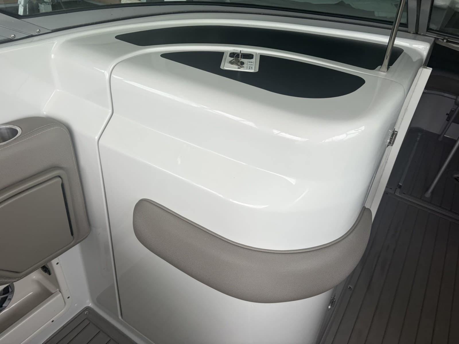 2018 Crownline Eclipse E30 - Photo 69