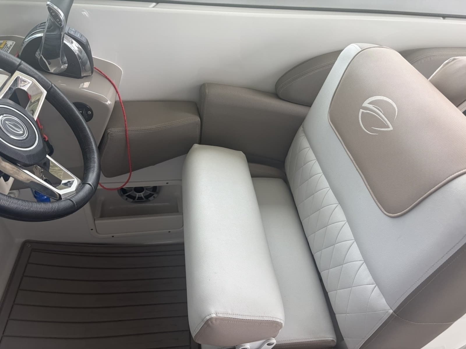 2018 Crownline Eclipse E30 - Photo 76