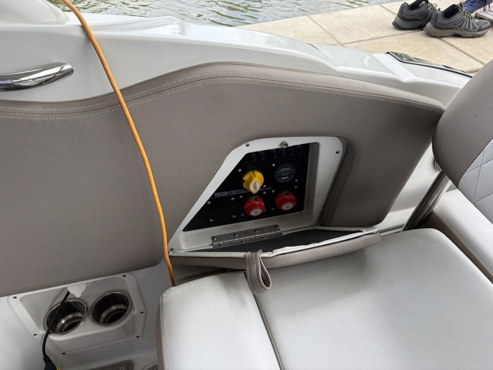 2018 Crownline Eclipse E30 - Photo 31