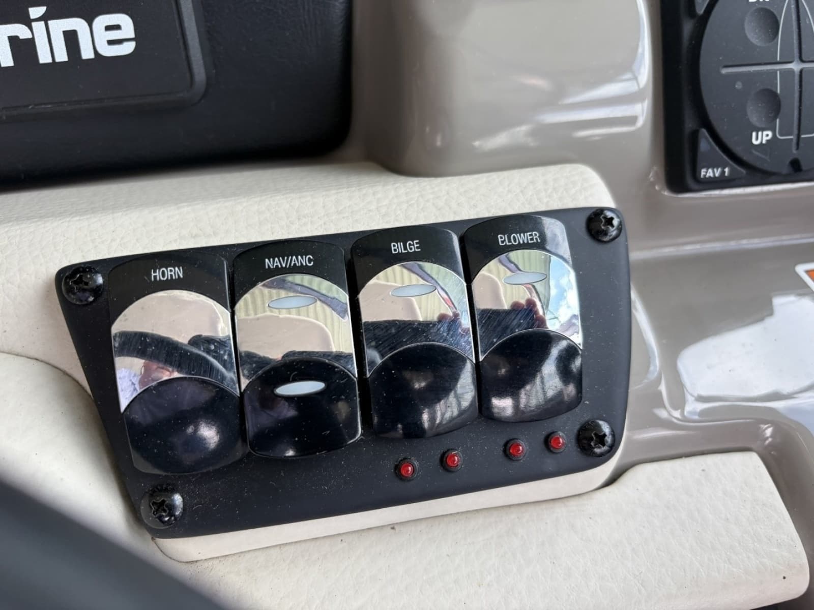 2018 Crownline Eclipse E30 - Photo 21