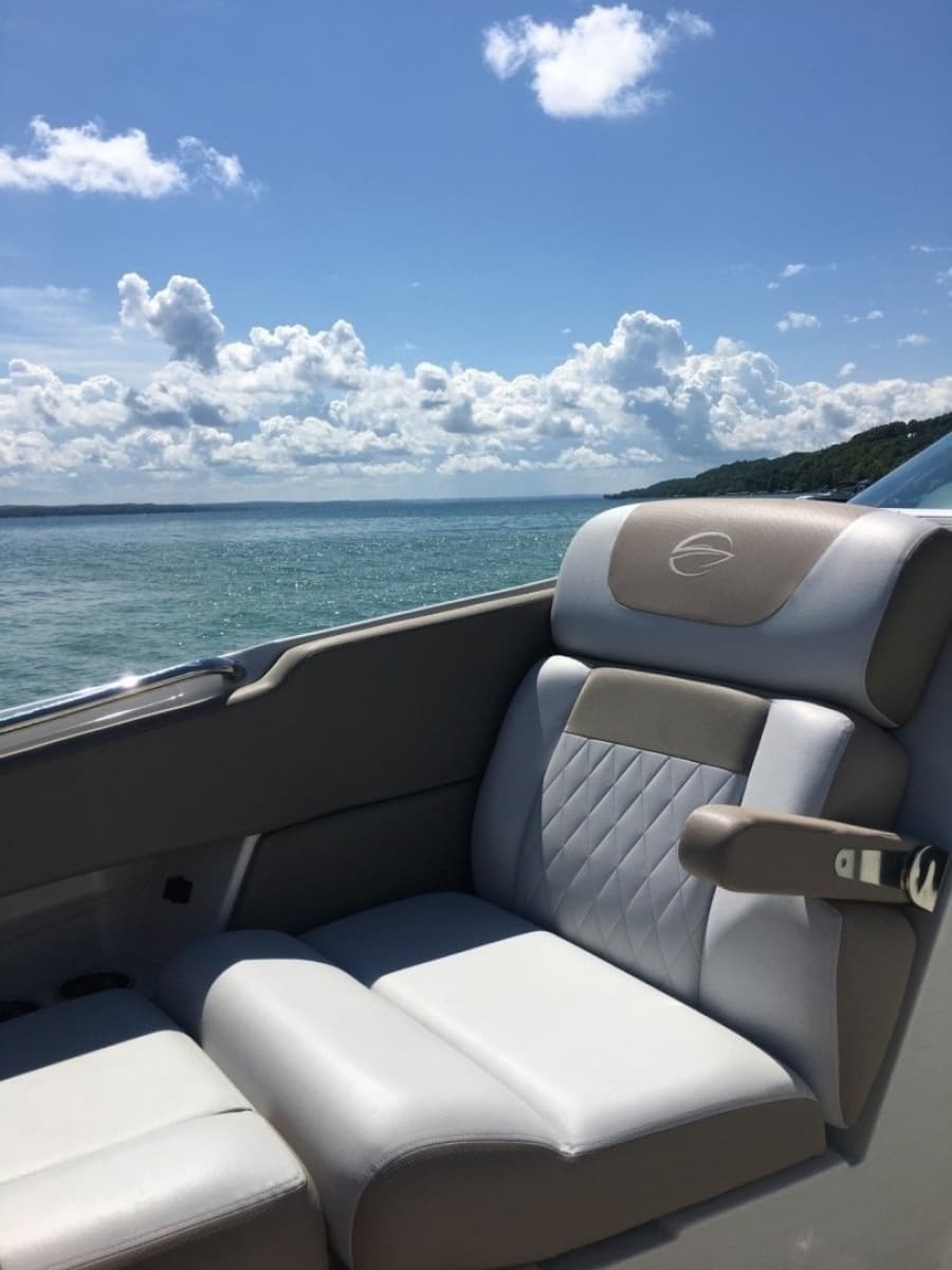 2018 Crownline Eclipse E30 - Photo 6