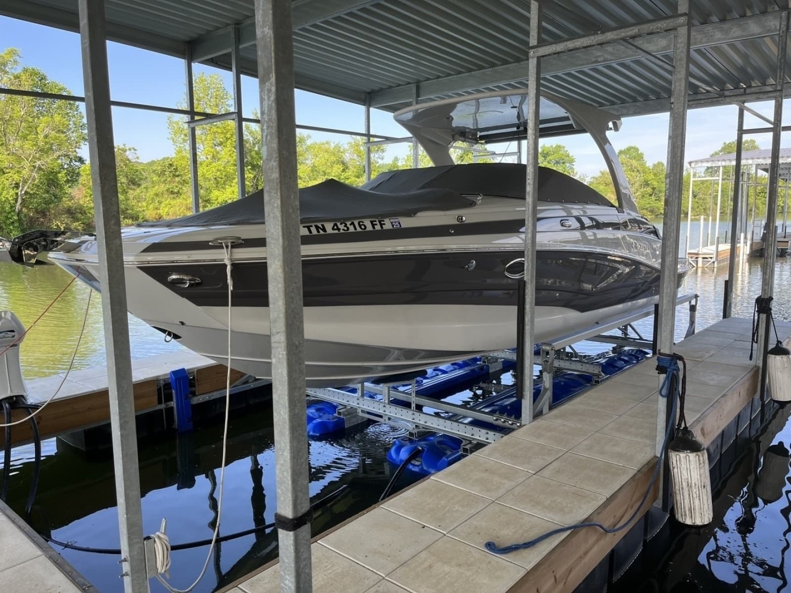 2018 Crownline Eclipse E30 - Photo 1