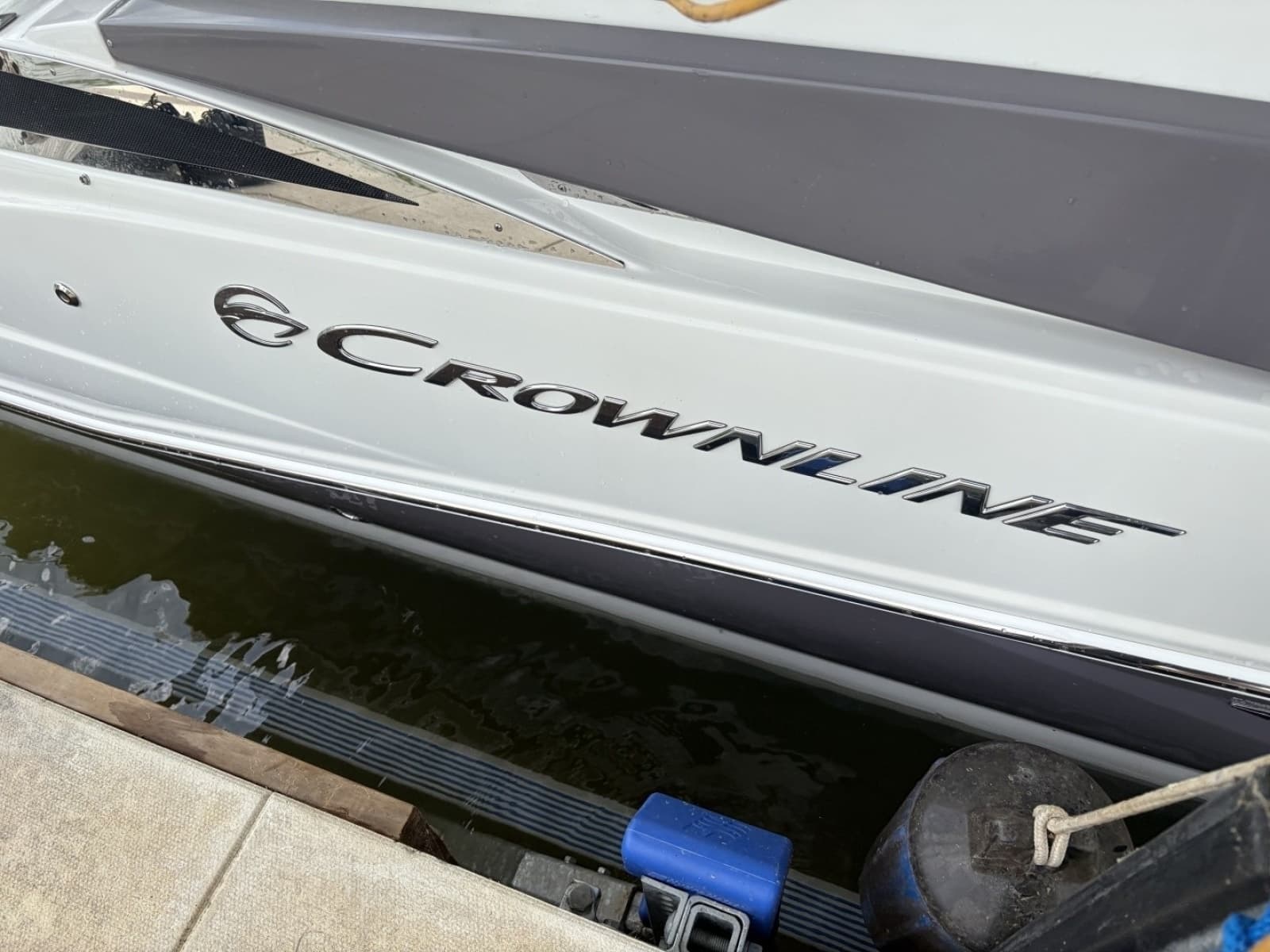 2018 Crownline Eclipse E30 - Photo 15