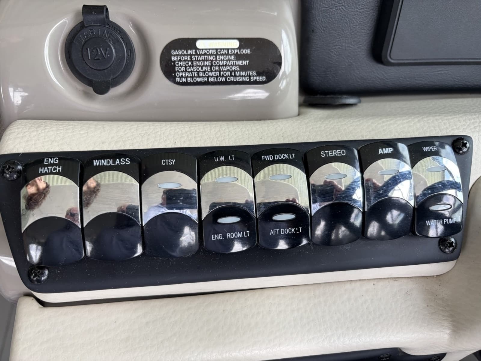 2018 Crownline Eclipse E30 - Photo 22