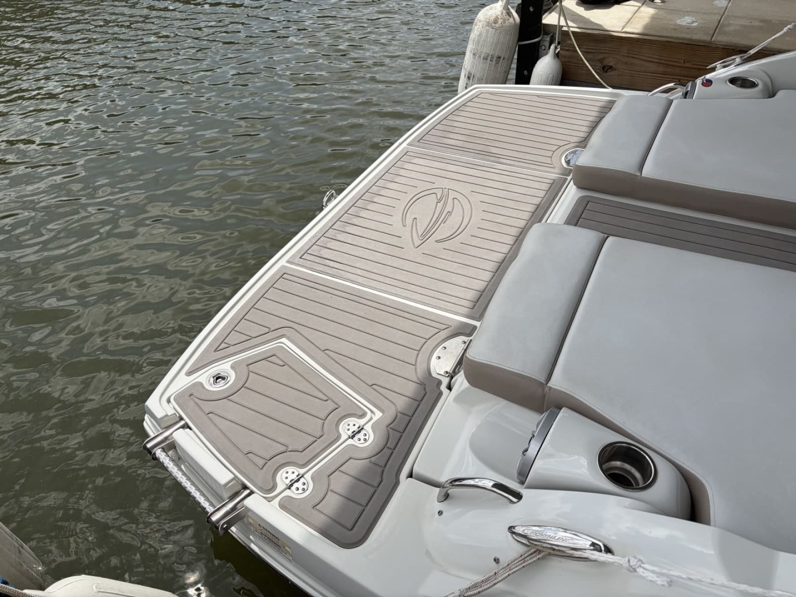 2018 Crownline Eclipse E30 - Photo 13