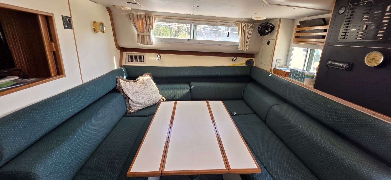 2001 Albin 32 + 2 Command Bridge - Photo 15