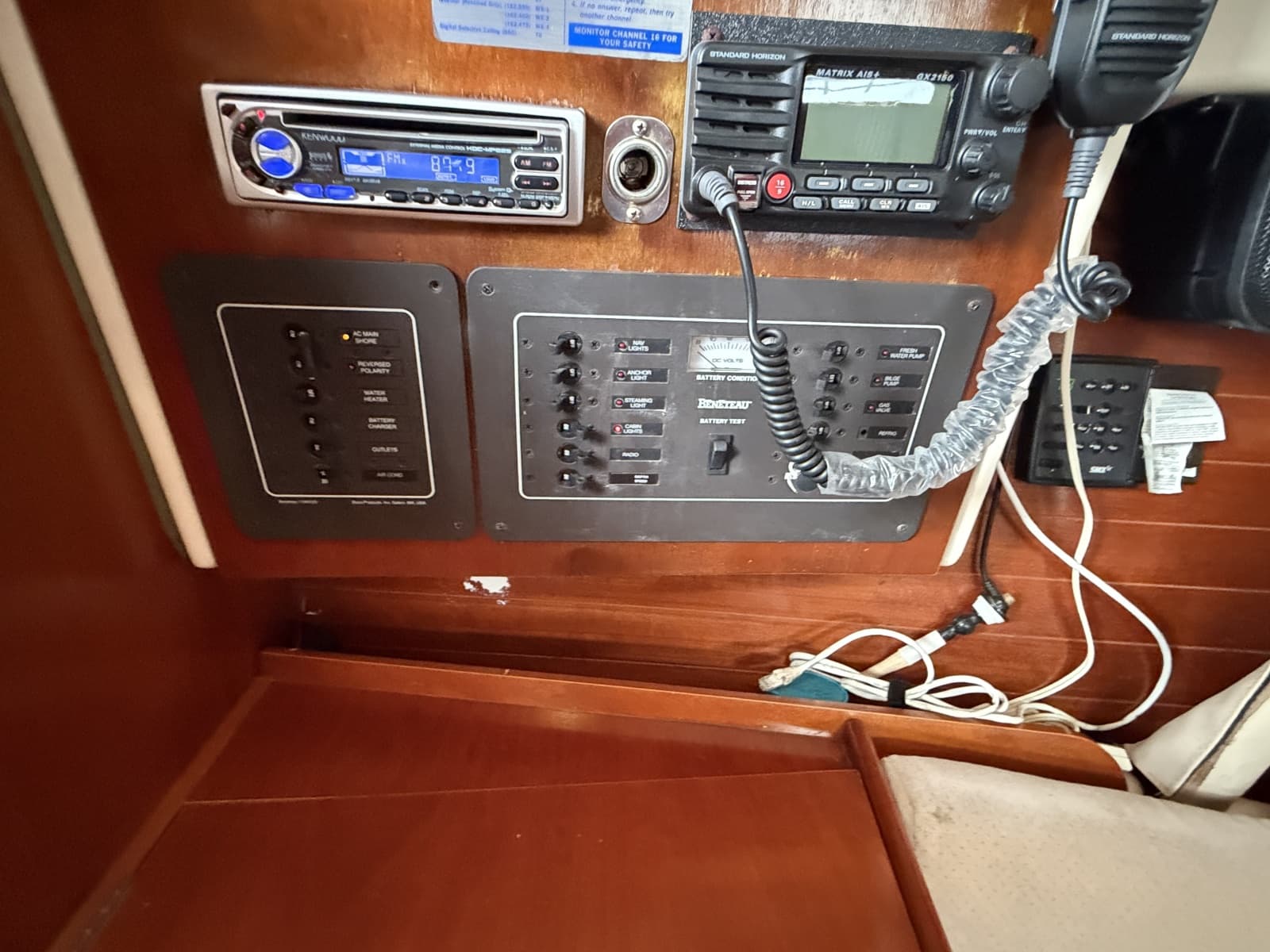 1995 Beneteau OCEANIS 321