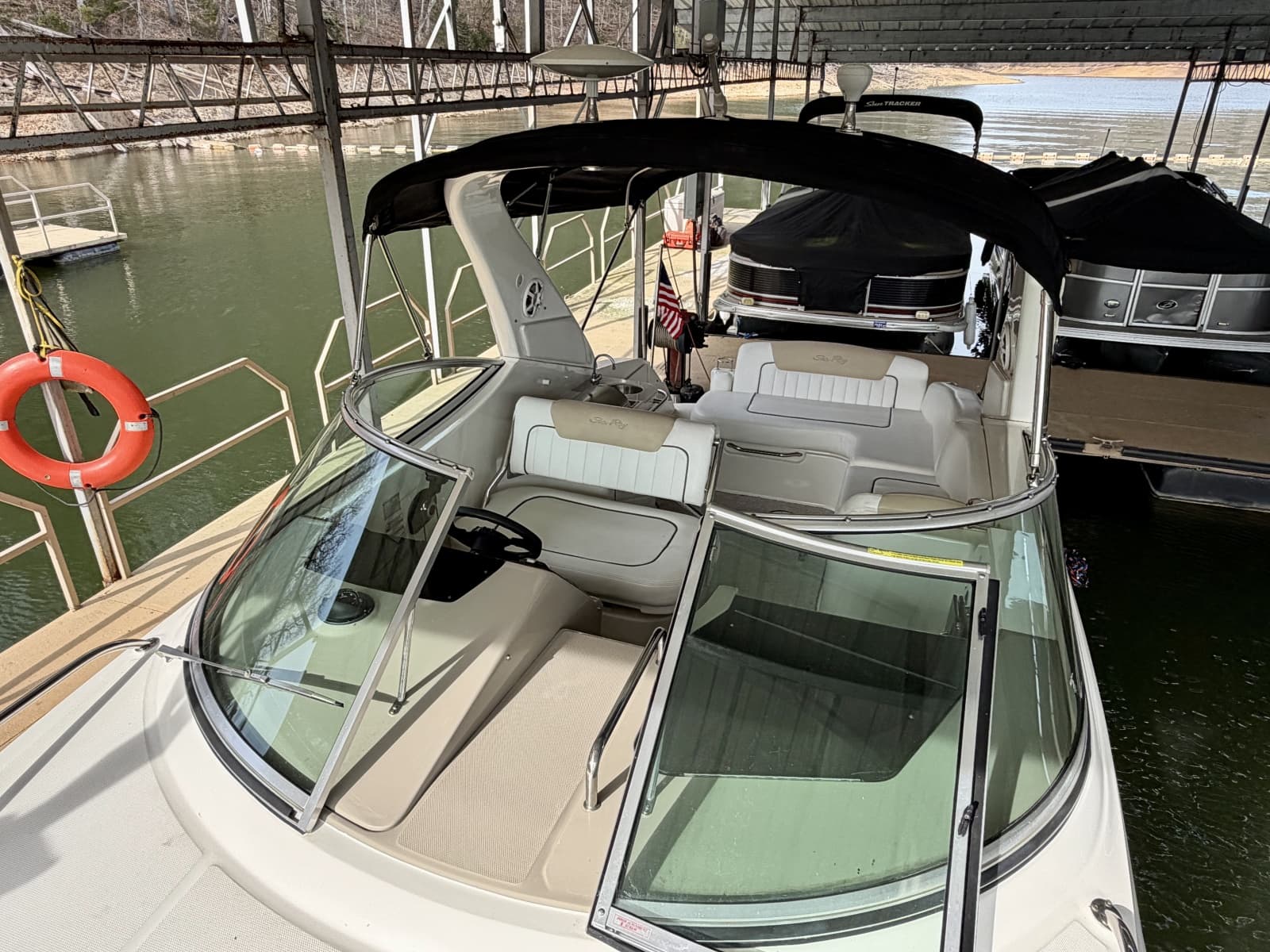 2009 Sea Ray 270 Sundancer