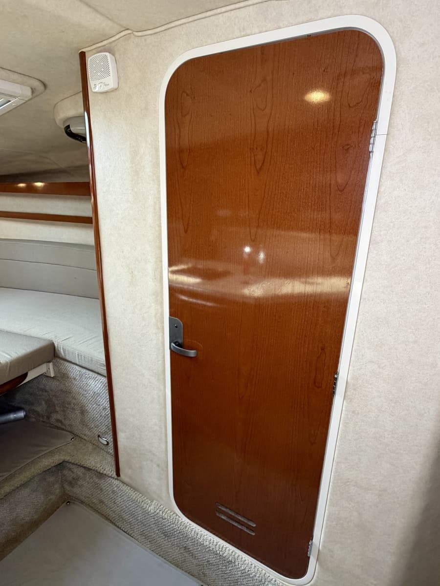 2009 Sea Ray 270 Sundancer