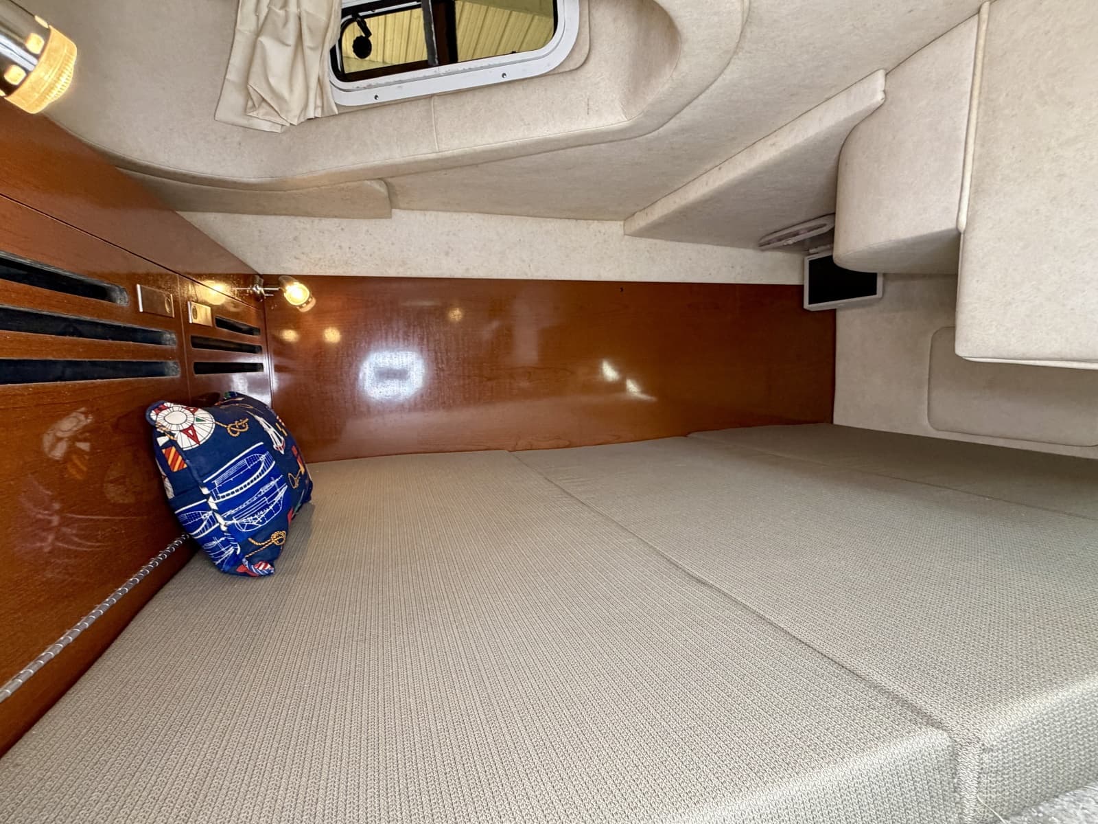 2009 Sea Ray 270 Sundancer