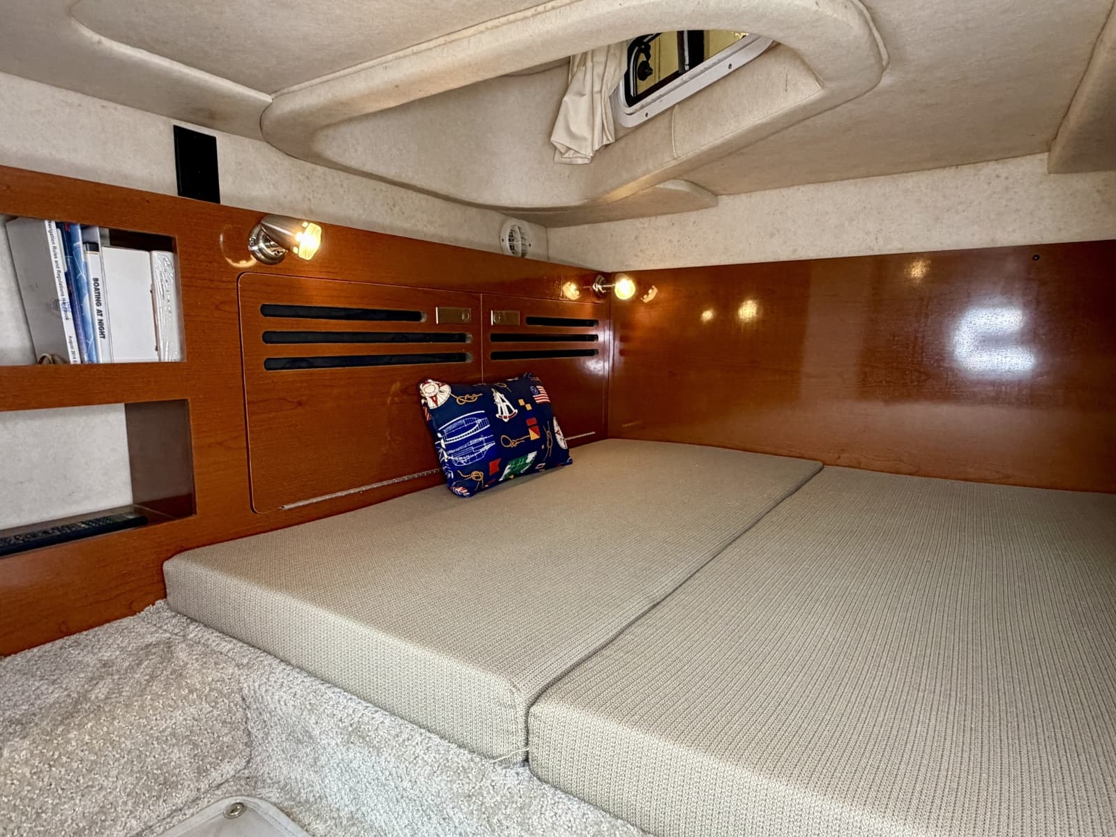 2009 Sea Ray 270 Sundancer