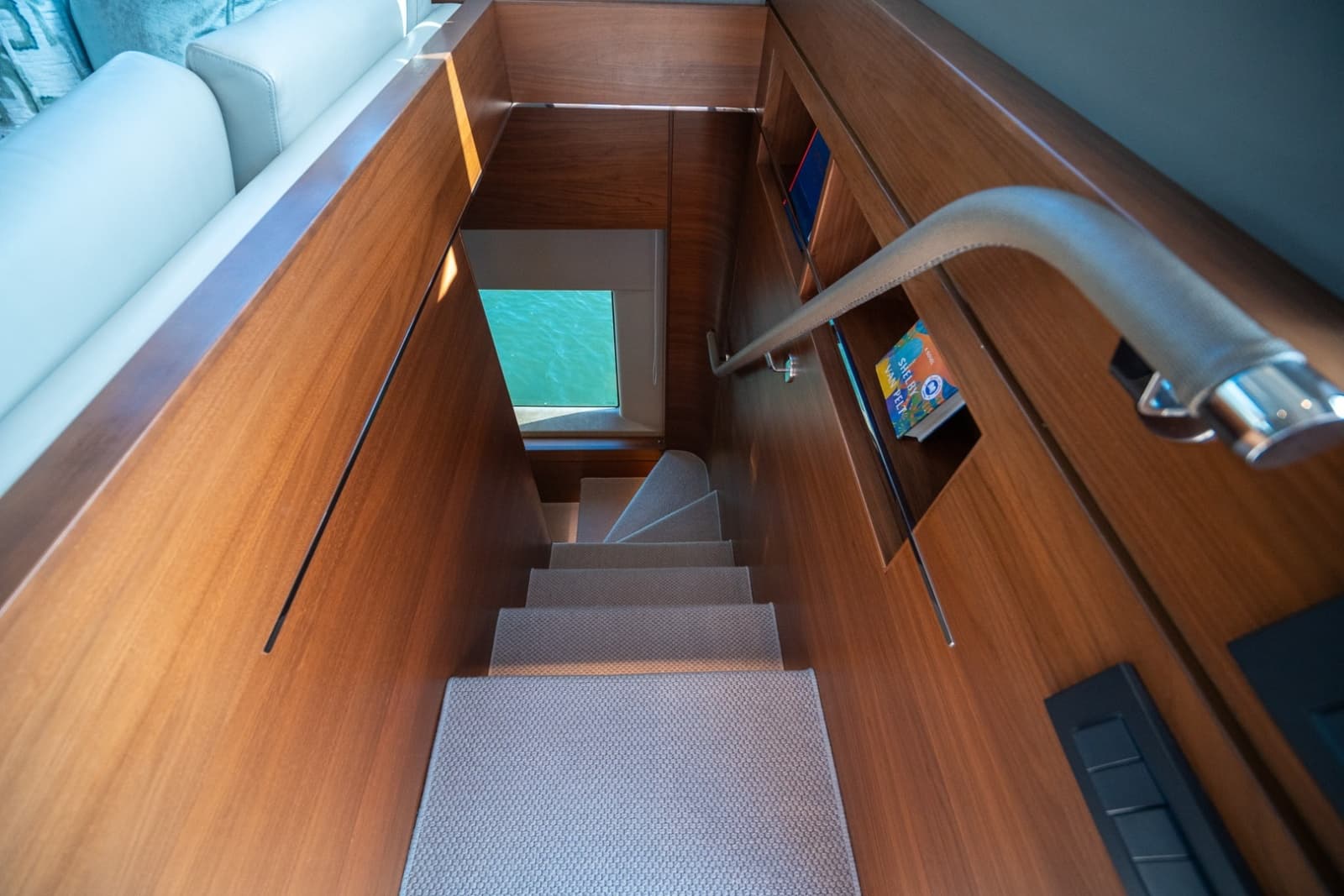 2017 Princess 68 Flybridge - Photo 36
