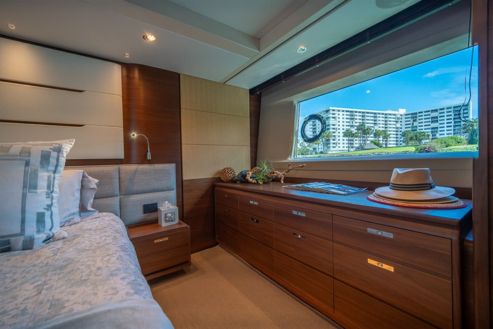 2017 Princess 68 Flybridge - Photo 41