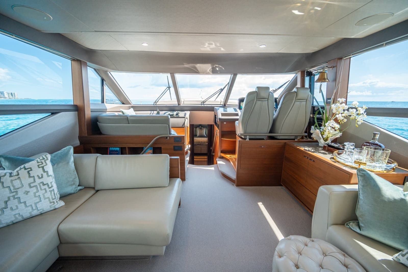 2017 Princess 68 Flybridge - Photo 30