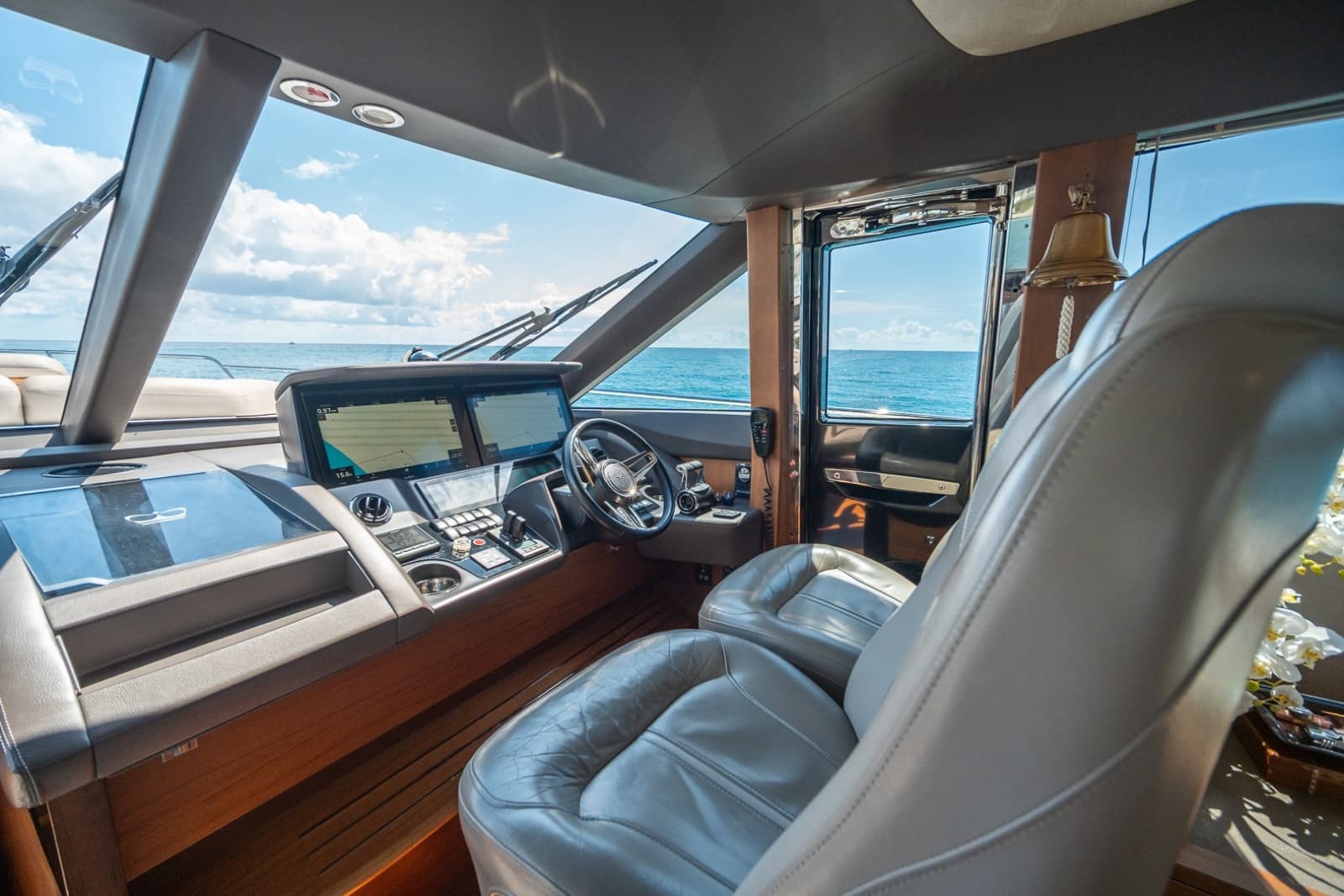 2017 Princess 68 Flybridge - Photo 34