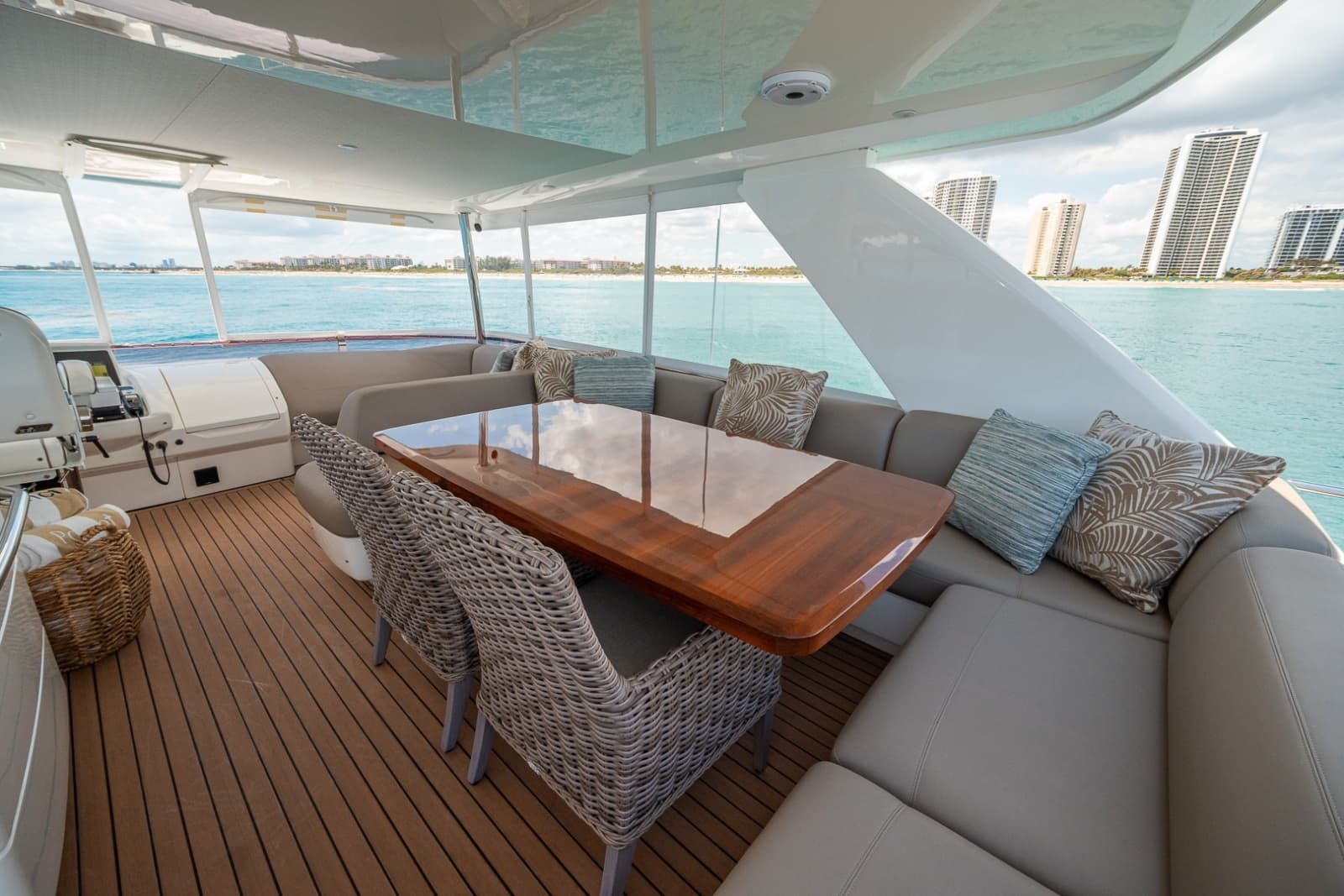 2017 Princess 68 Flybridge - Photo 67