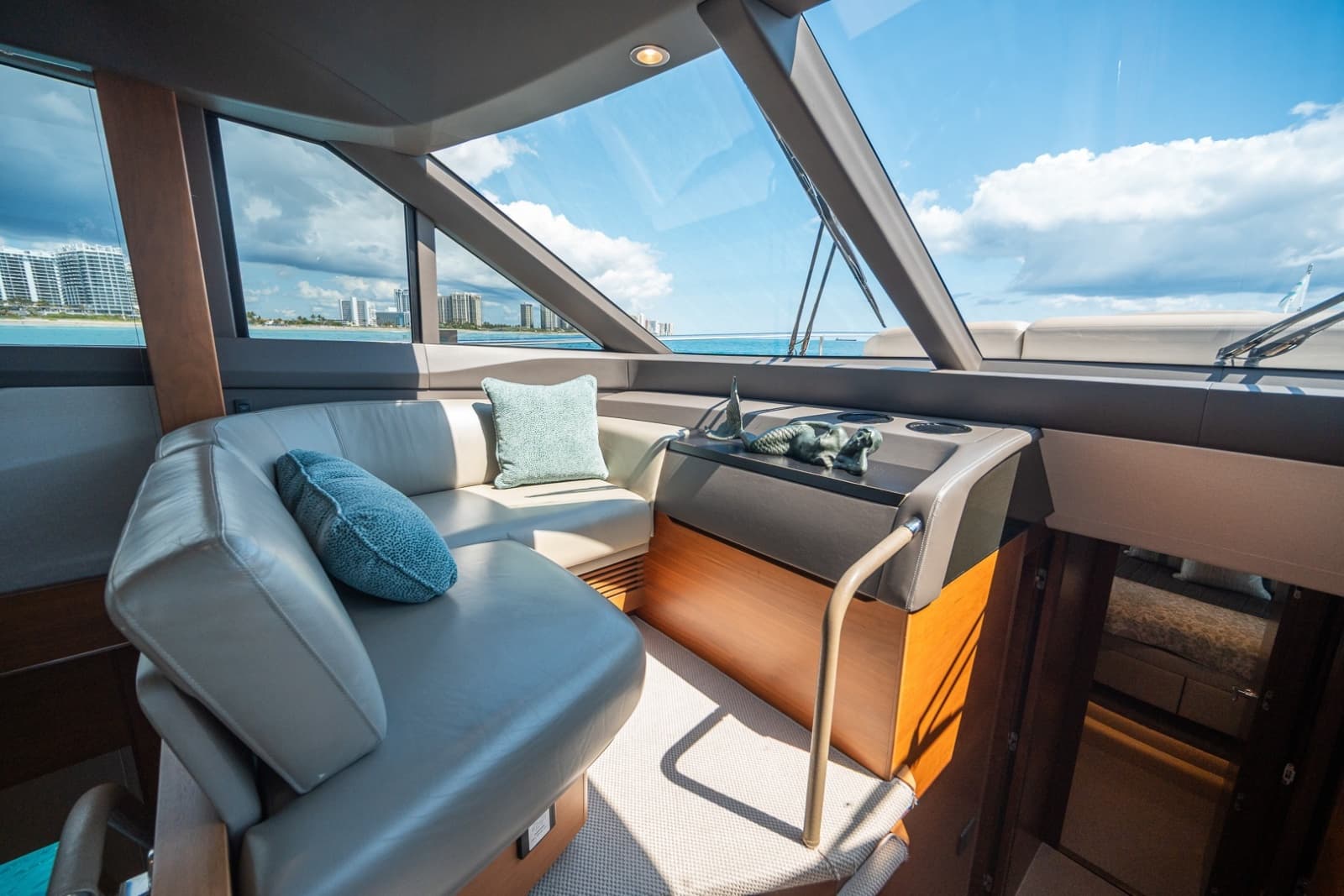 2017 Princess 68 Flybridge - Photo 32