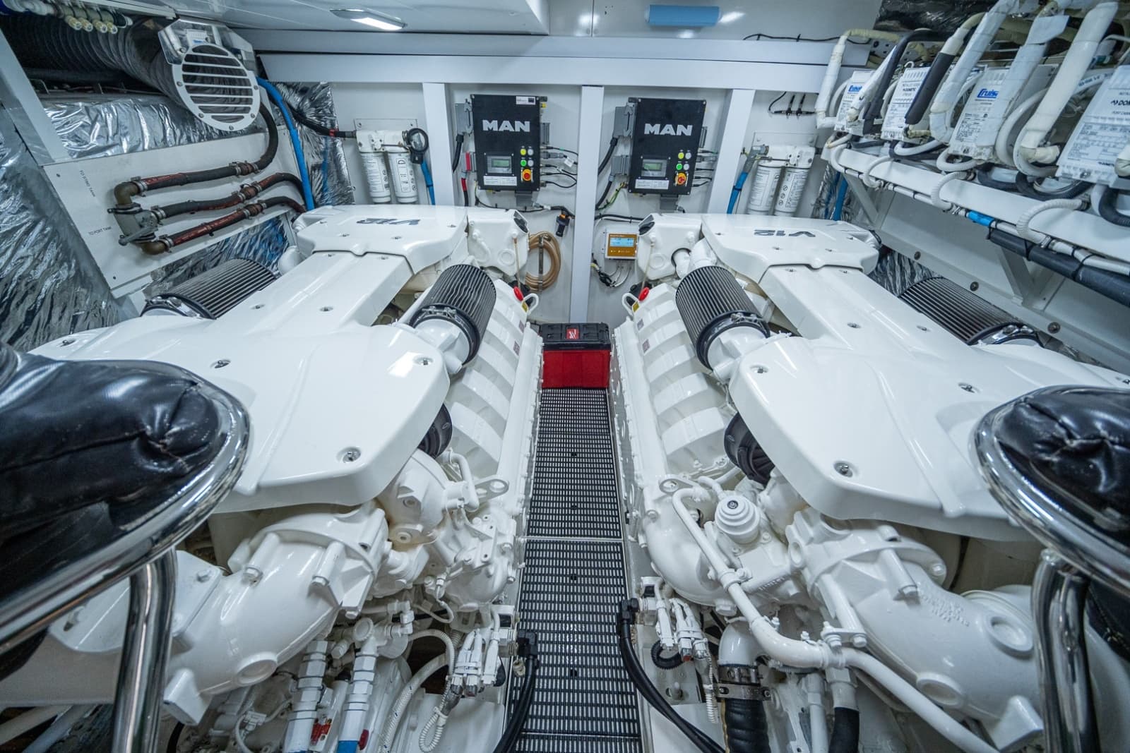2017 Princess 68 Flybridge - Photo 81
