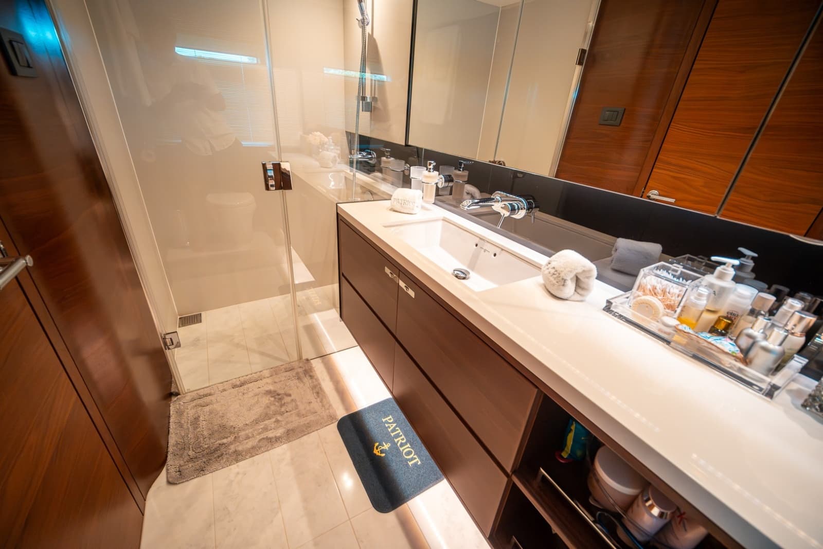 2017 Princess 68 Flybridge - Photo 43