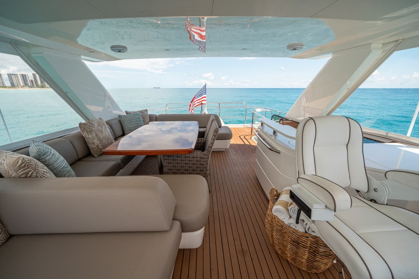 2017 Princess 68 Flybridge - Photo 65