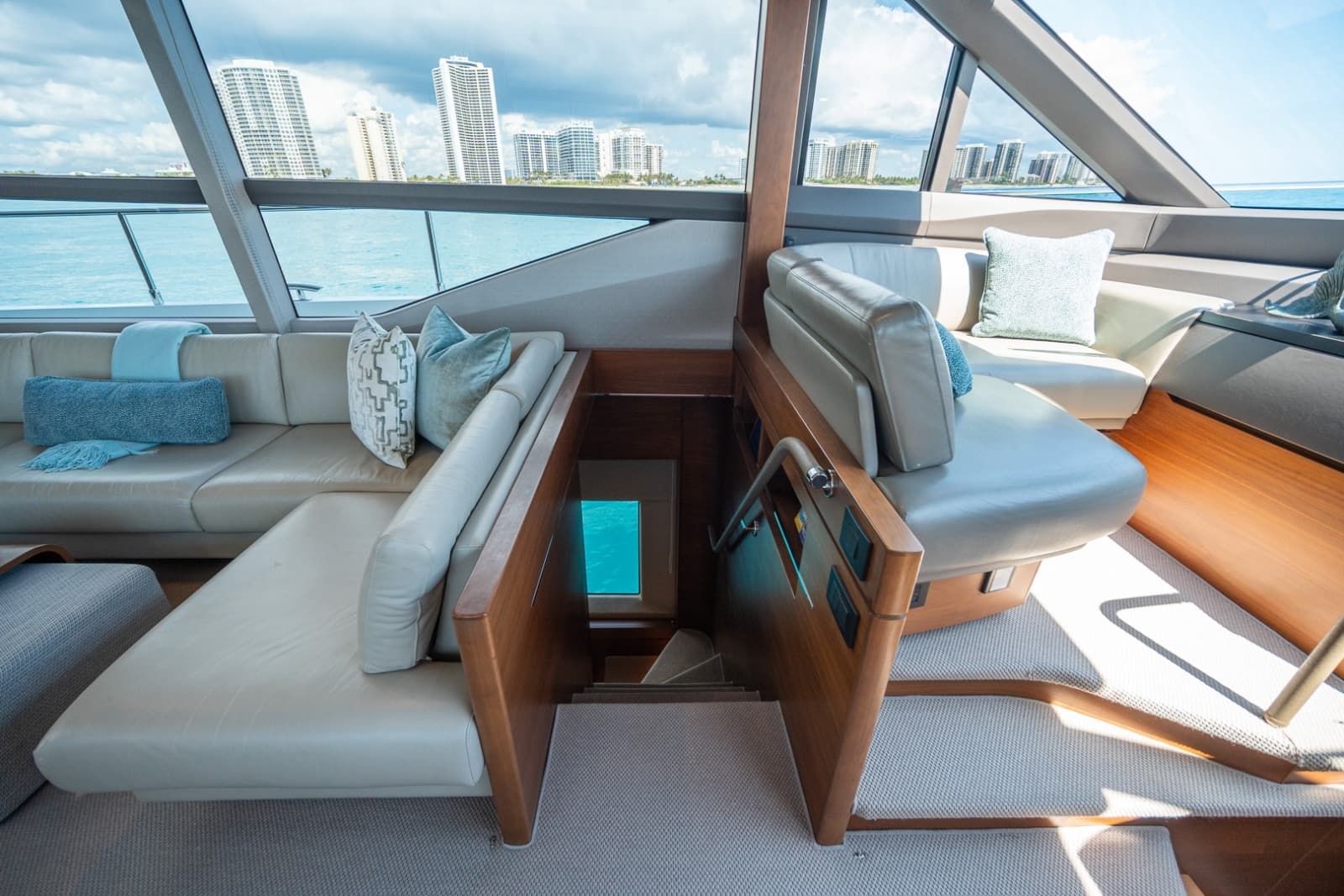 2017 Princess 68 Flybridge - Photo 35