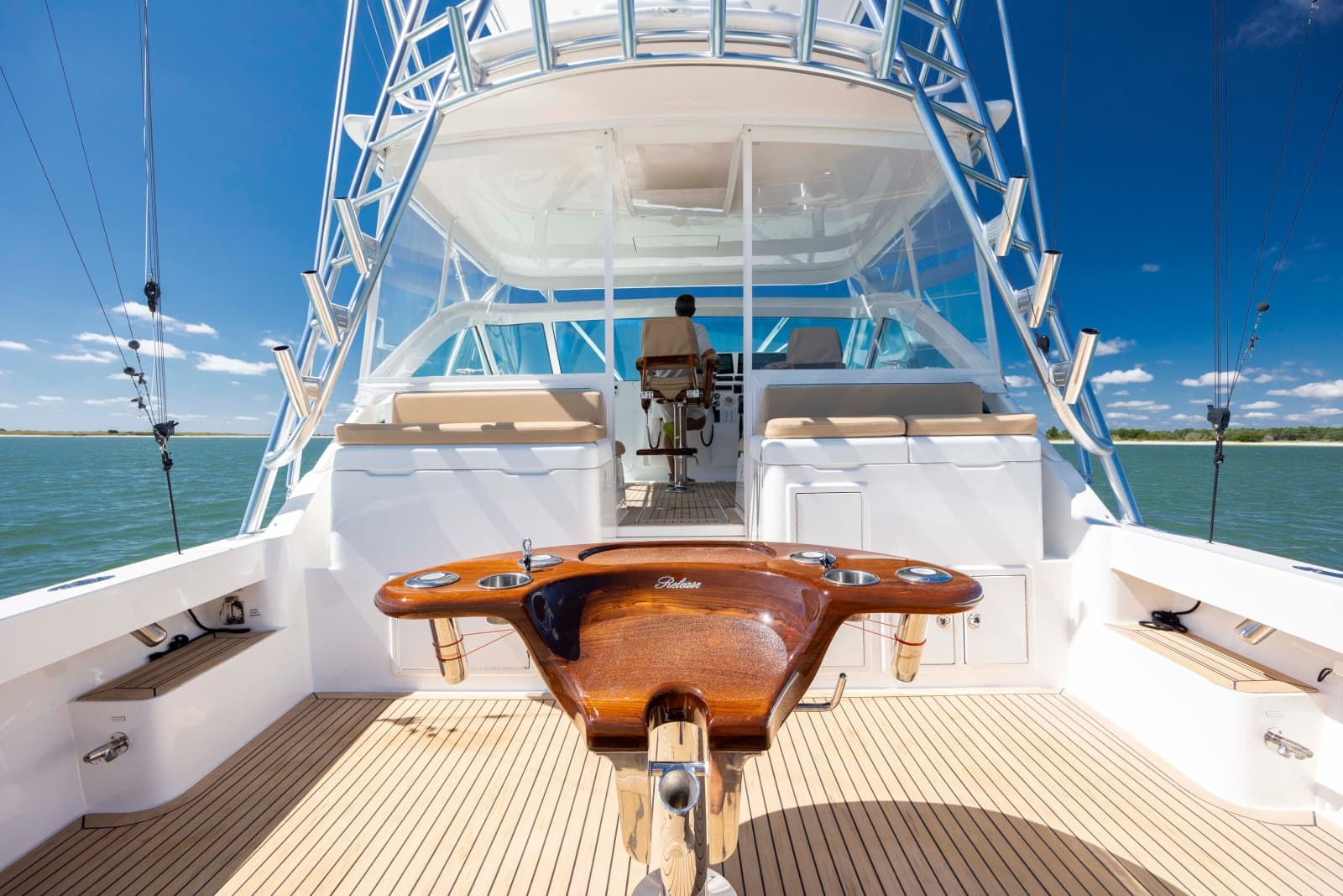 2019 Albemarle 410 Express Fisherman